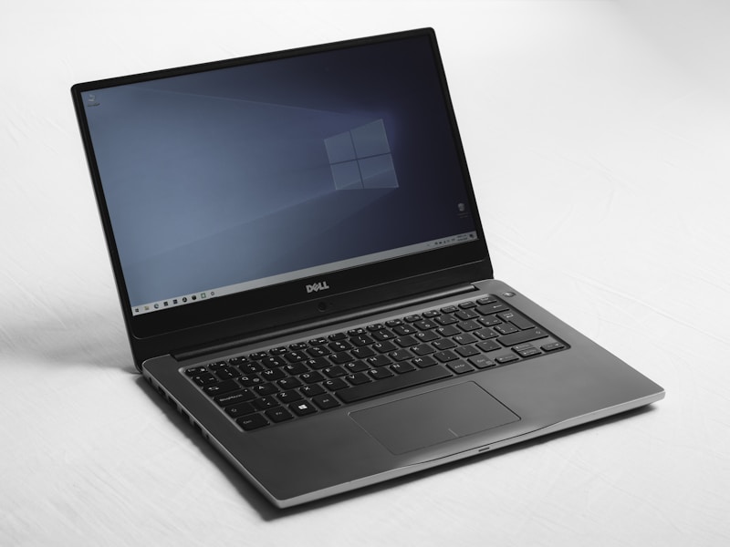 Lenovo ThinkPad X1 Carbon Gen 11 2